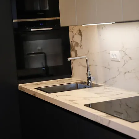 Modernapartmentsbl Apartman *